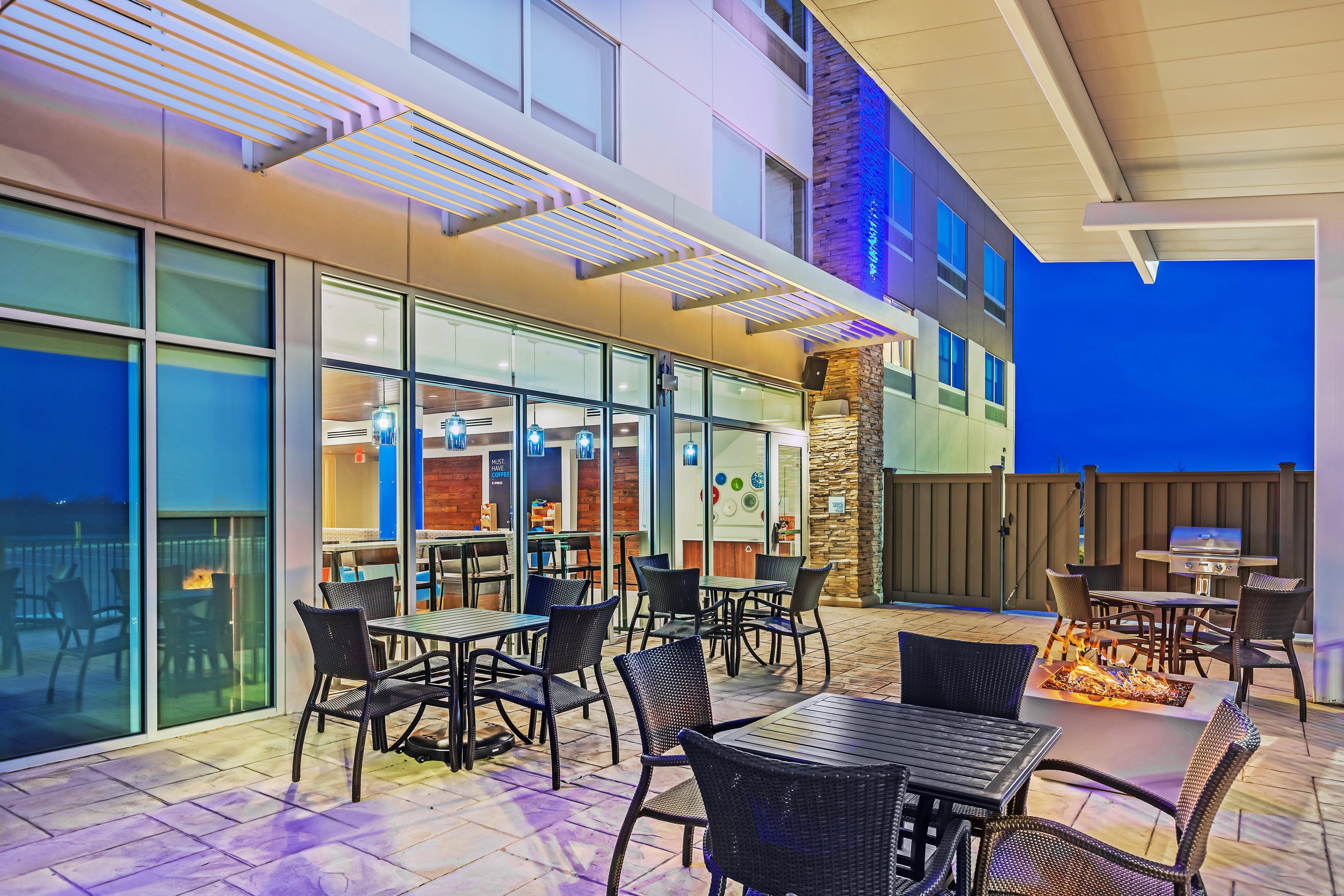 Holiday Inn Express And Suites Chanute By Ihg Luaran gambar