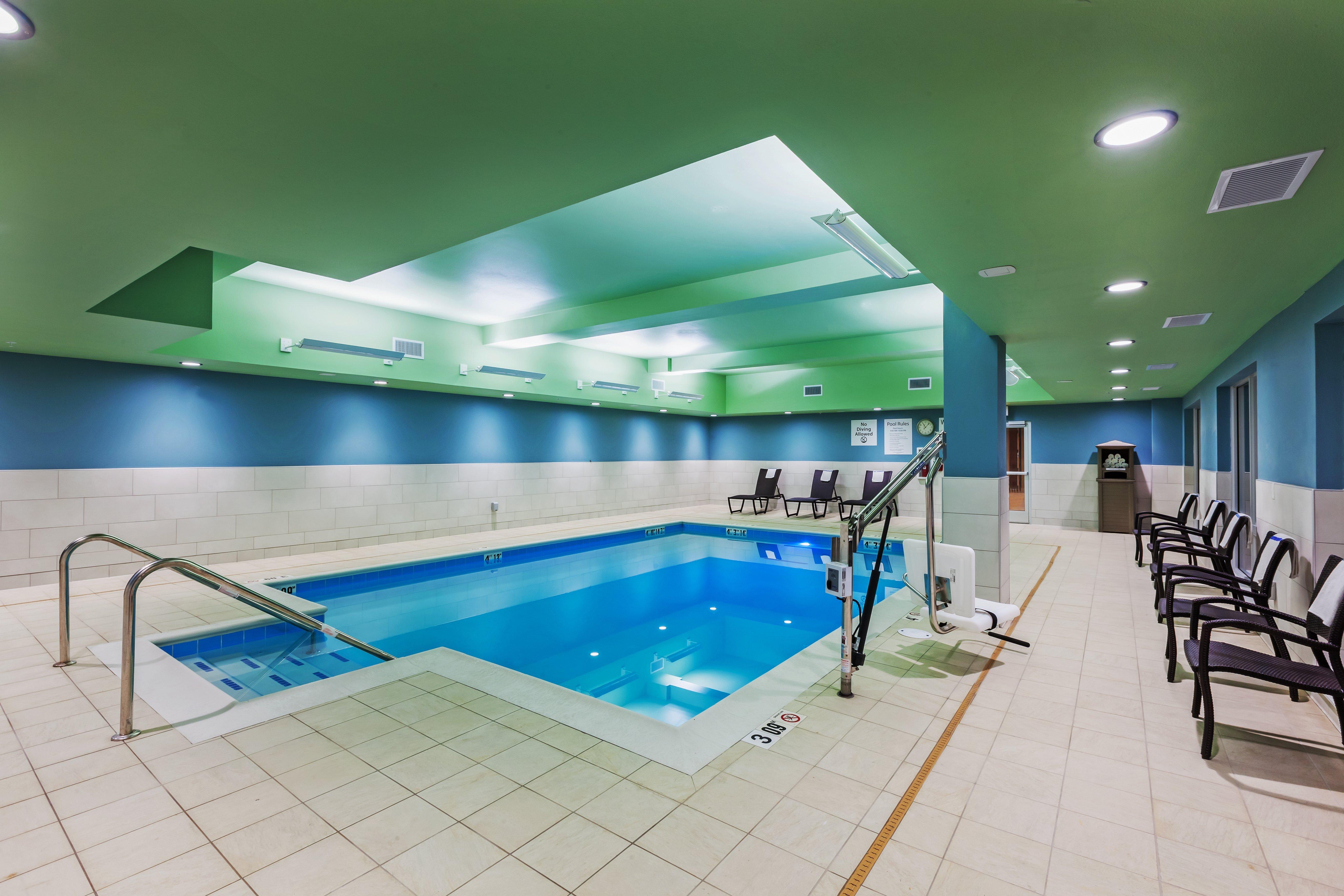 Holiday Inn Express And Suites Chanute By Ihg Luaran gambar